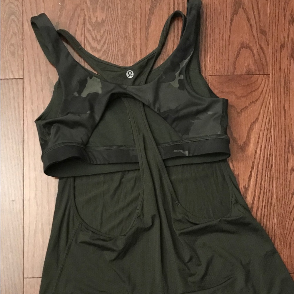 Lululemon size 8, 2 in 1 tank
